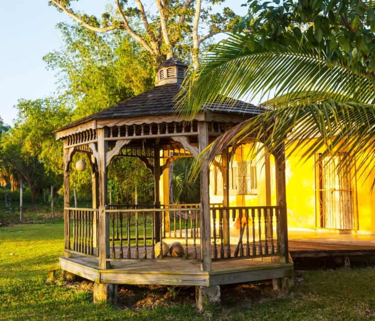 kiosque jardin