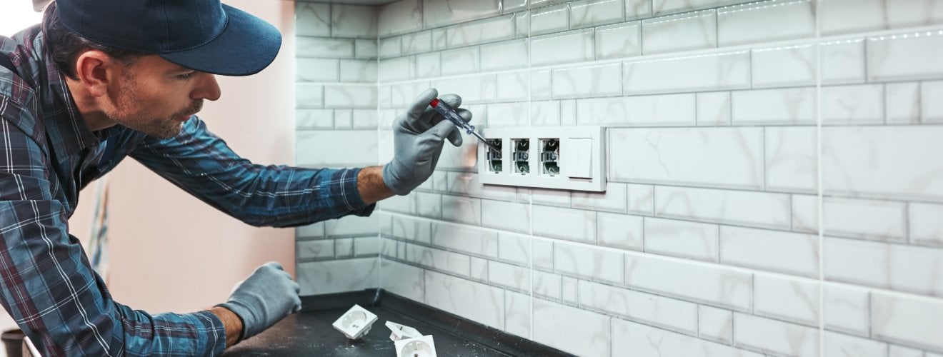 installation prise electrique cuisine