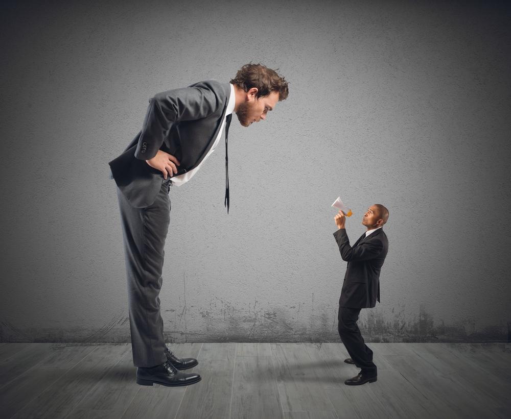 Arnaques chez les seniors : l’abus de faiblesse en question