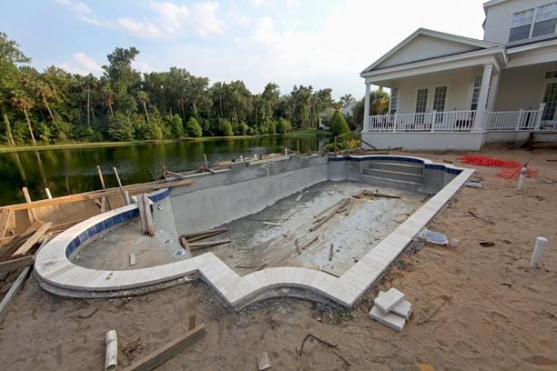 temps prevoir construction piscine enterree