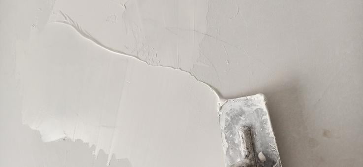 pose papier peint beton bulle etapes rendu durable