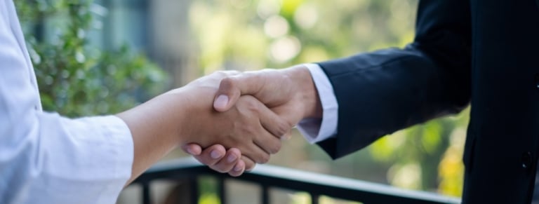 renouvellent adhesion plus que pro