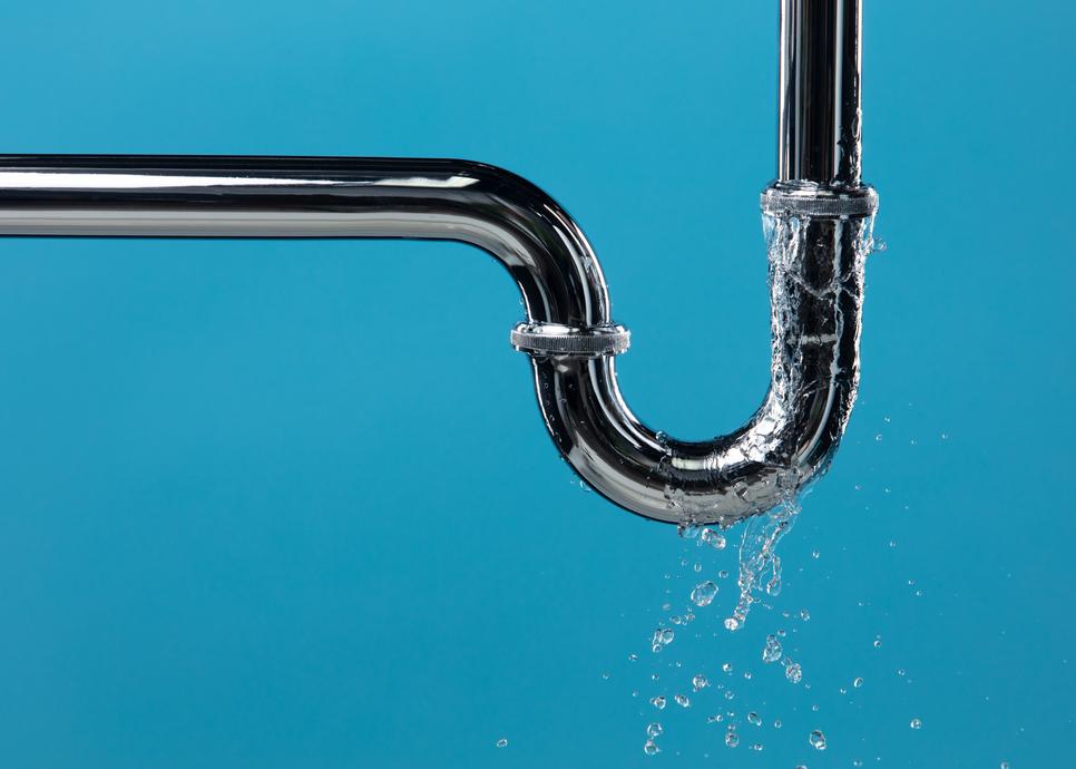 fuite eau jonction tuyaux
