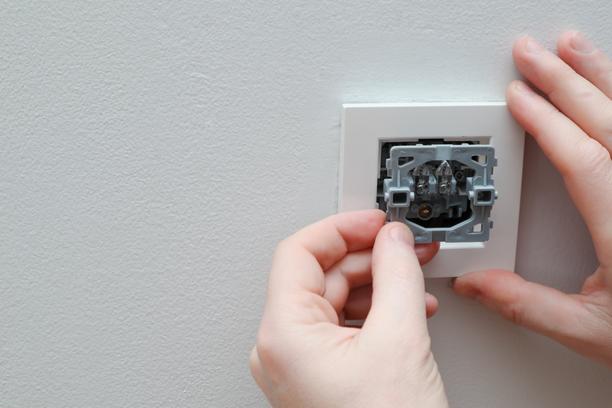 interrupteurs poussoirs domotique solutions