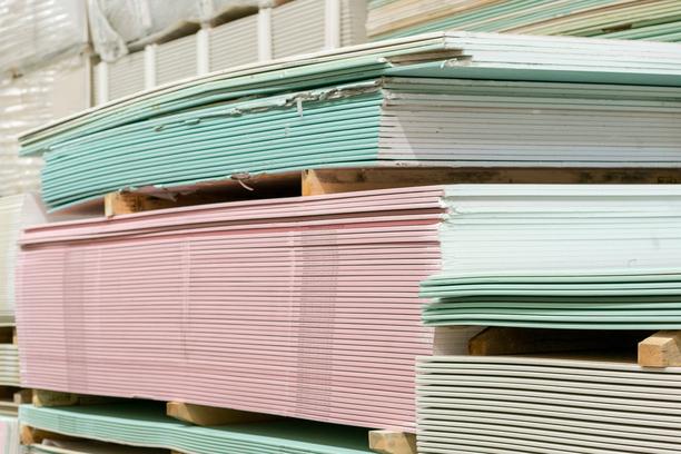 mur placo poele bois eviter erreurs installation