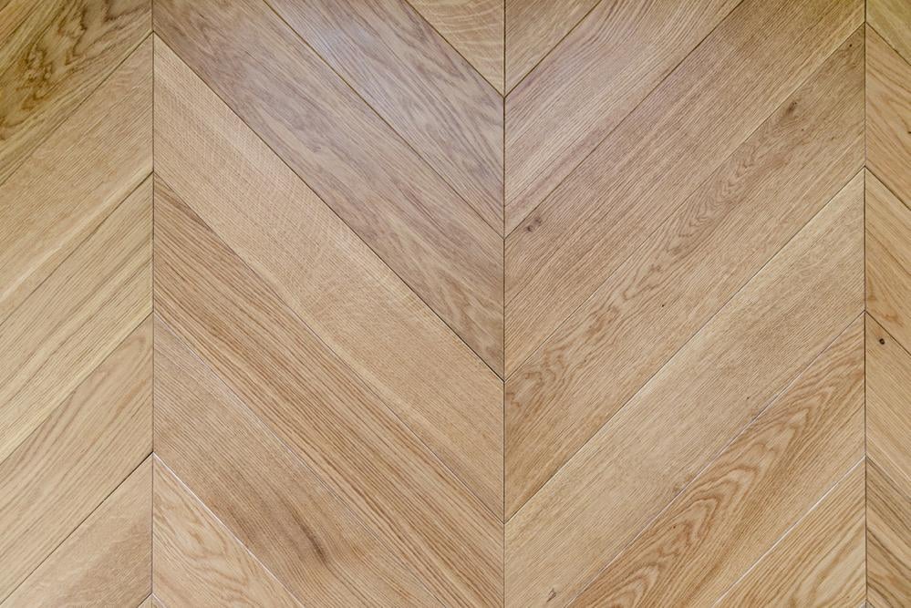 parquet contrecolle chevron carrelage pose