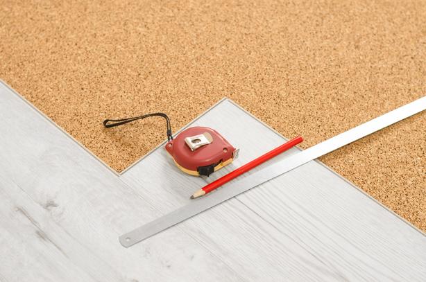 preparer sol sous escalier pose parquet