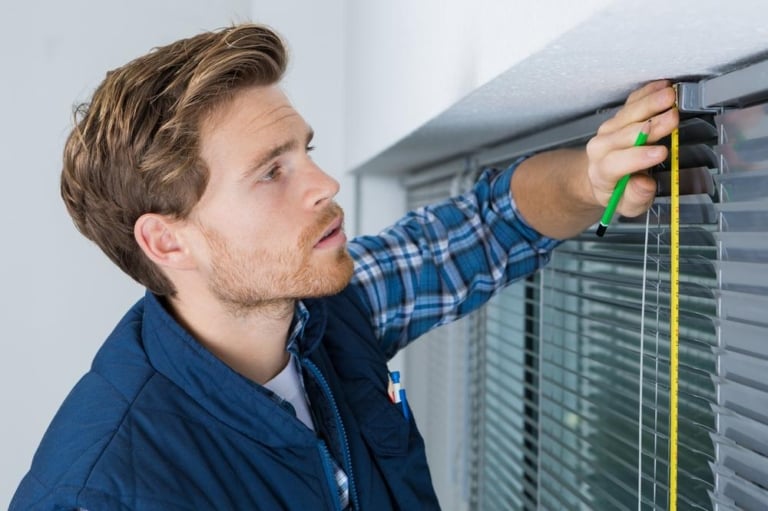 stores baguettes trop courtes eviter infiltrations