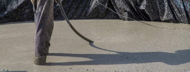 Chape liquide mal préparée : que faire en cas d&rsquo;erreur de support