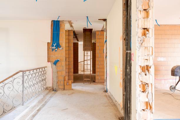 deplacer prise electrique mur parpaing methode