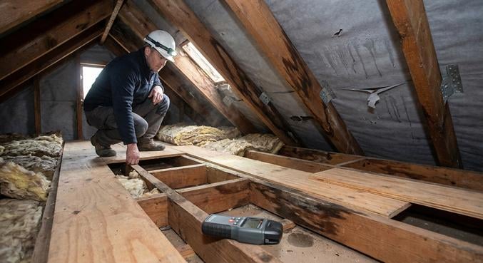 circuler combles perdus endommager plafond