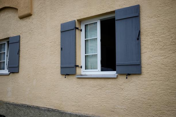 gond volet arrache methode durable refixer