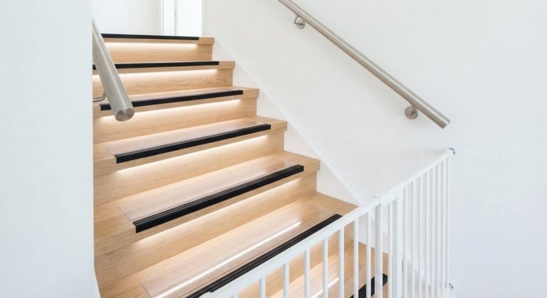 hauteur securite marches escalier eviter chutes