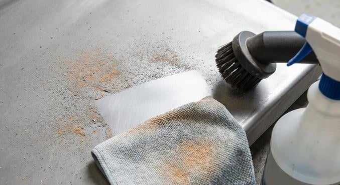 peinture metal ecaille preparation