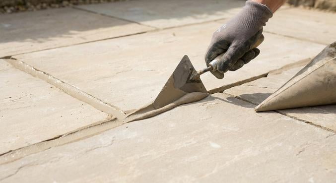 refaire joints terrasse pierre naturelle