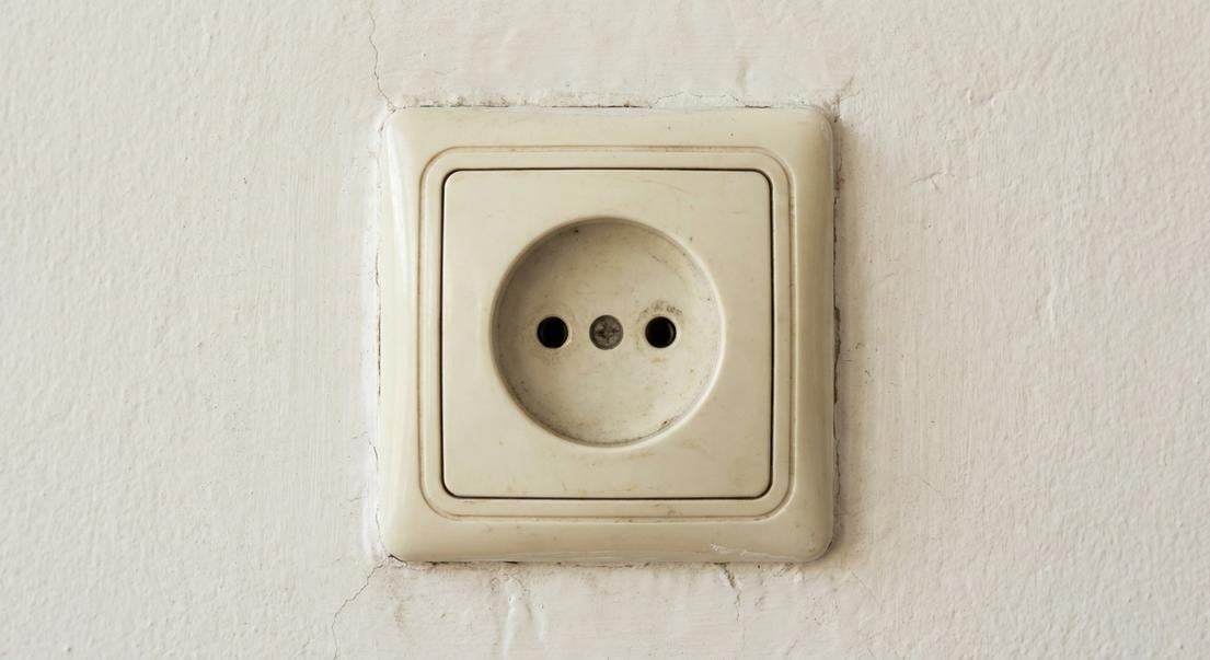 verifier presence terre prise electrique