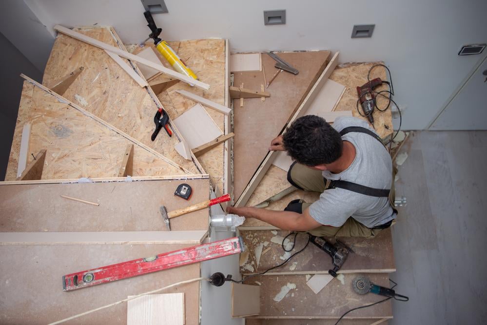 amenager atelier menuiserie electricite isolation plafond