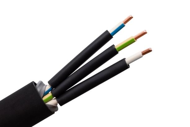 branchement four electrique section cable
