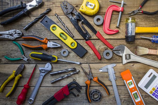 charniere porte abimee reparer remplacer