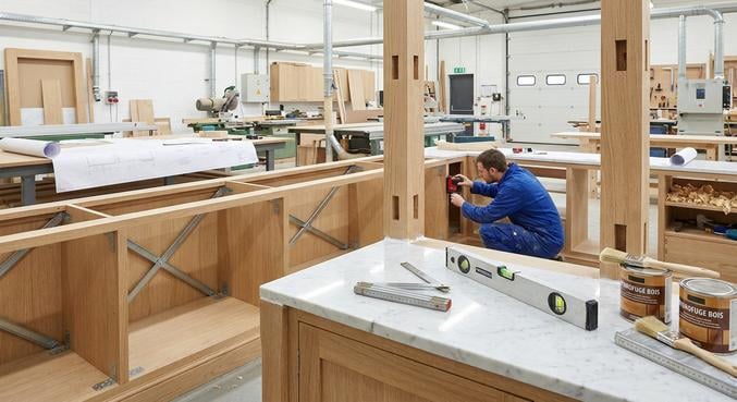 cuisine sur mesure bois massif marbre