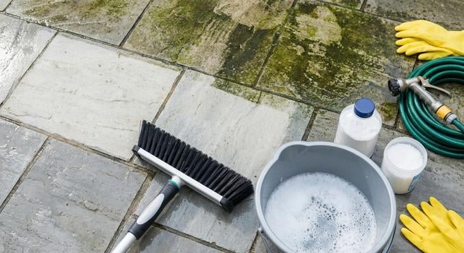 nettoyer dalles terrasse methodes efficaces