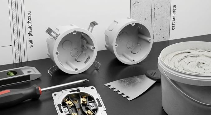 prise electrique bouge mur reparation securisee