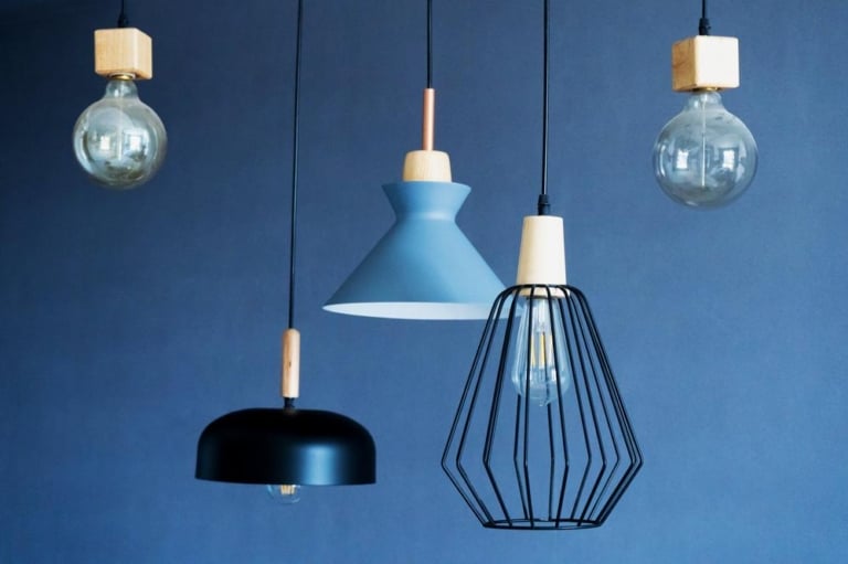 Choisir un abat-jour adapté à son installation électrique et à son intérieur