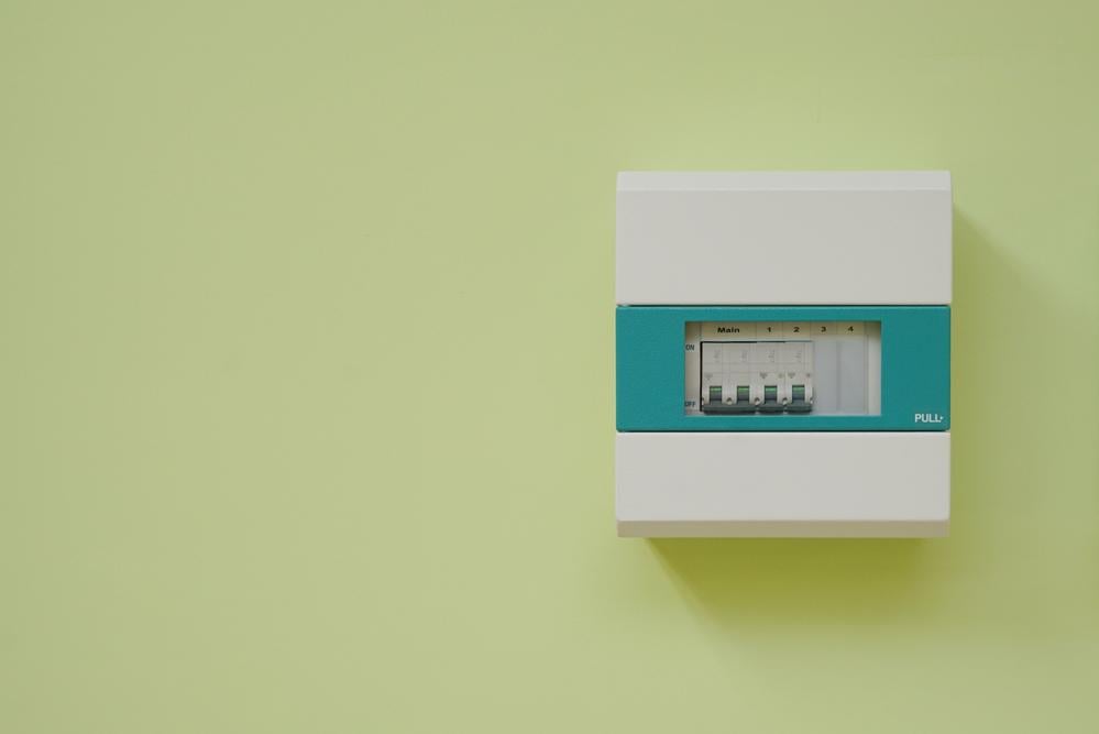 amenager placard electrique securite