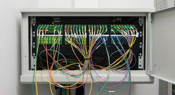 fibre optique debranchee vandalisee immeuble