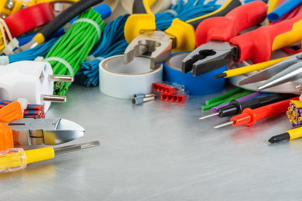 fils electriques apparents securiser installation