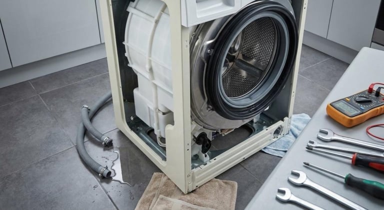 fuite lave linge reparer cuve percee remplacer