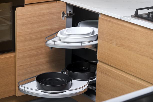 meuble angle cuisine mise niveau reglage pieds