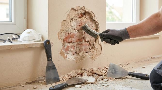 reparer mur brique friable arrachement fixation