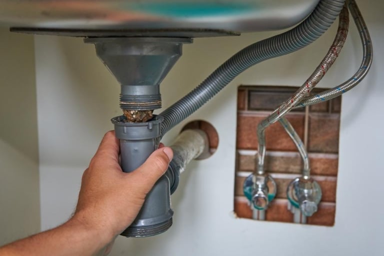 silicone siphon lavabo erreur installation