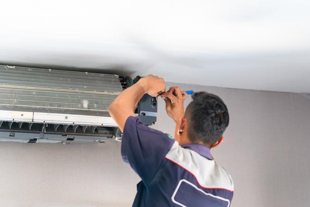 climatisation fuit interieur causes solutions