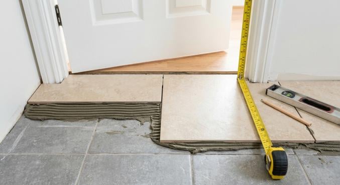 poser carrelage ancien carrelage toilettes