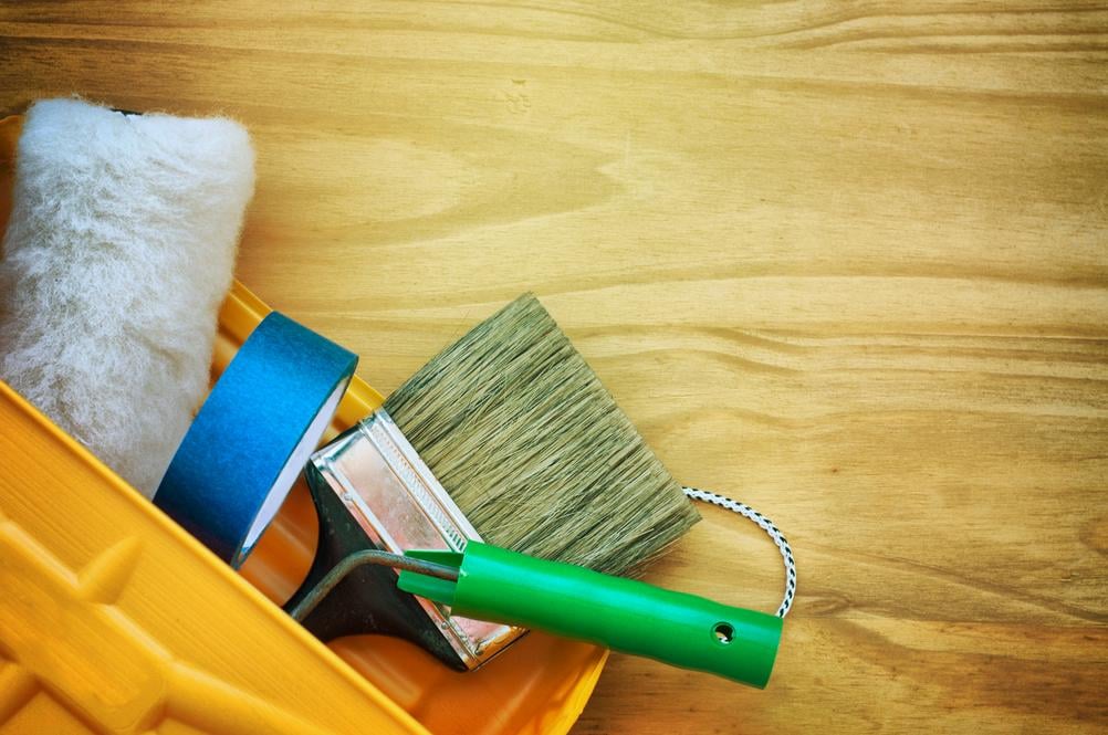 repeindre plinthes bois traiter avant peinture