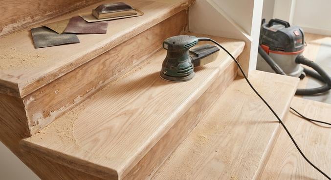 vernir escalier bois produit protection durable