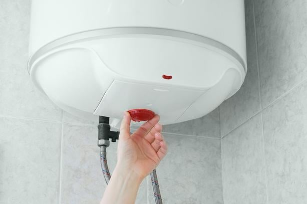 chauffe eau bruyant signes panne entartrage