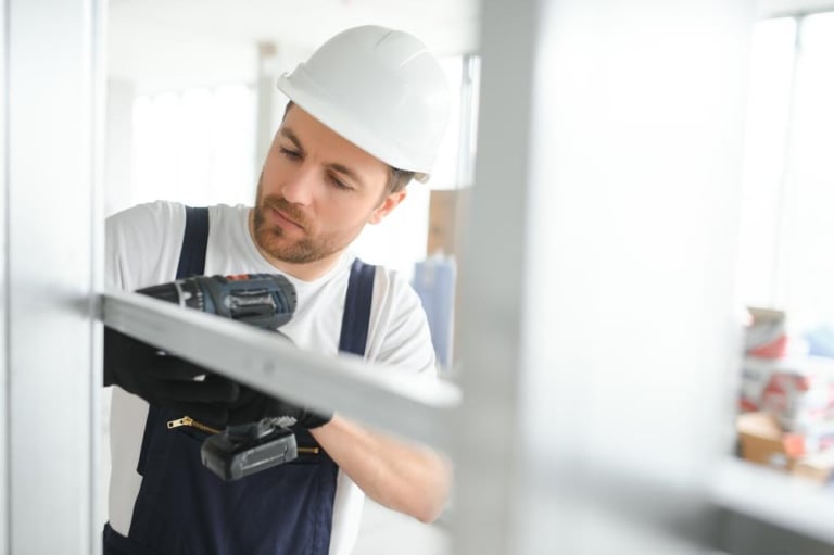 percer mur sans toucher cable canalisation