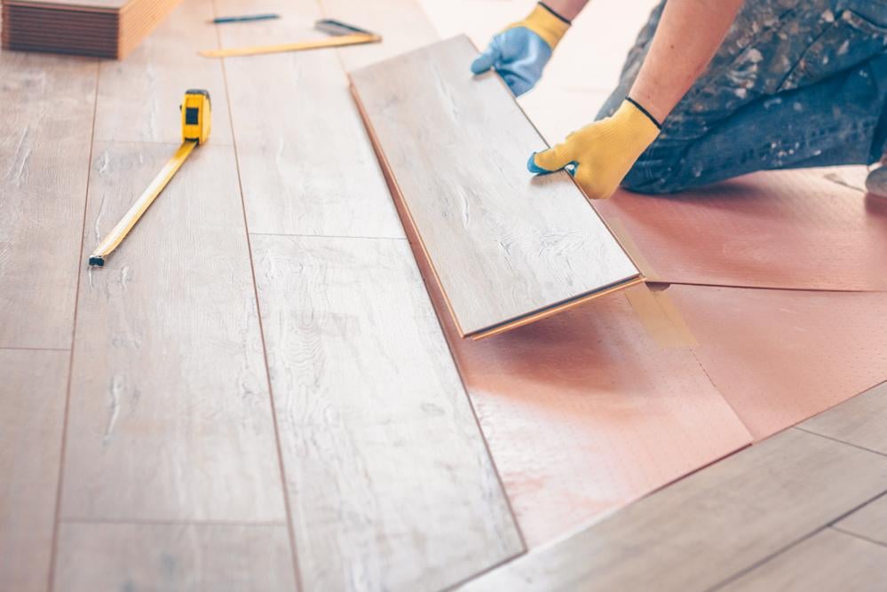 pose parquet stratifie conseils premier chantier