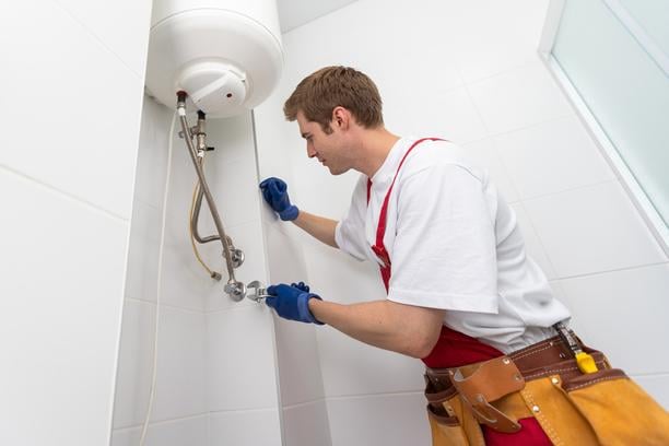 chauffe eau goutte comprendre origine probleme quand intervenir