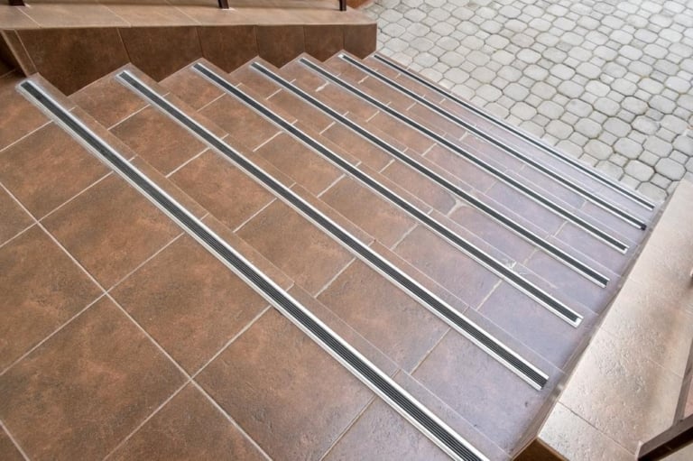 marche beton pieces niveaux differents