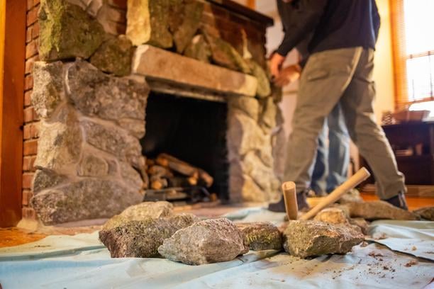 remplacer briques fissurees cheminee renovation