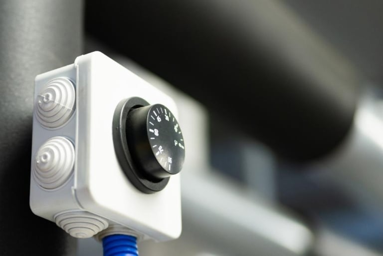 spot exterieur fait disjoncter
