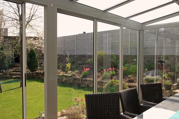 veranda aluminium pvc vitrage frais ete